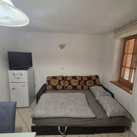 Marjetica 40 Apartment