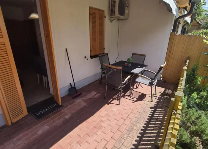 Daire Marjetica 40 *